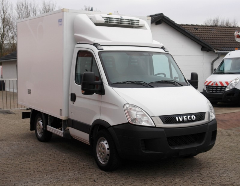 Iveco Daily 35S13 fridge box Thermoking V200MAX 1020kg payload new TÜV!