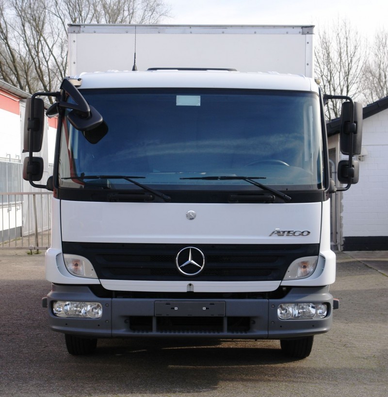 Mercedes-Benz - Atego 1018 camion furgone 5,30m Porta laterale Sponda idraulica 1500kg EURO5