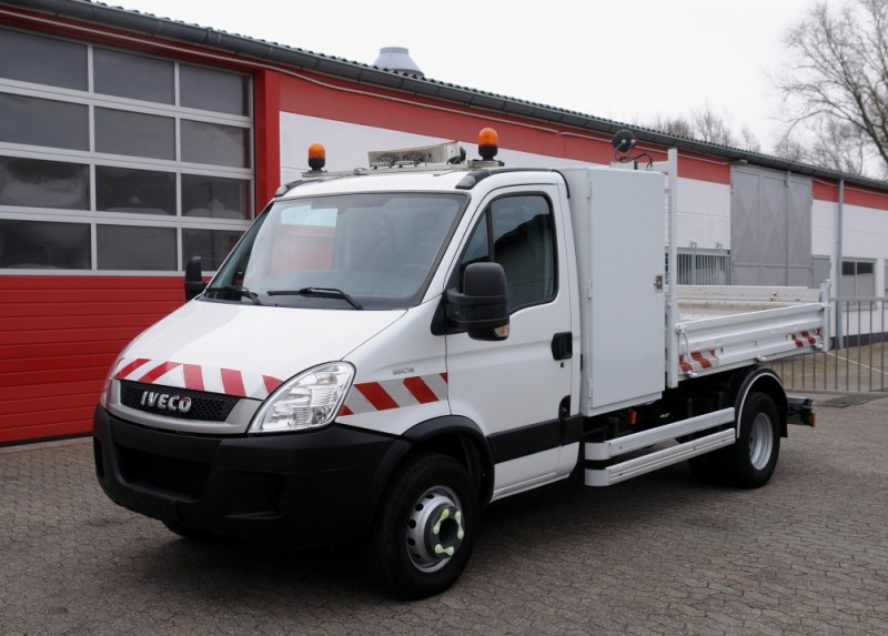 Iveco - Iveco Daily 65C18 Benne! Boîte à outils! Attelage! 
