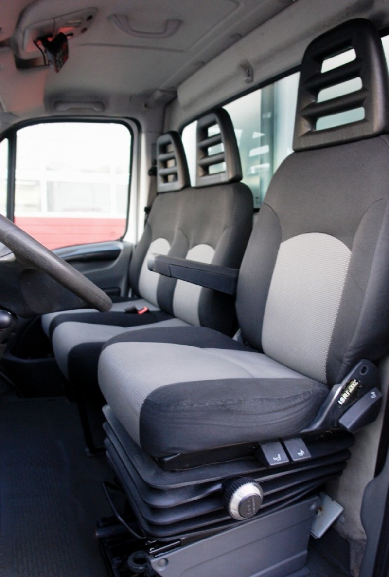 Iveco Daily 35C15 furgoneta frigorifica 3,70m Carrier Xarios 600Mt Puerta lateral EURO5 