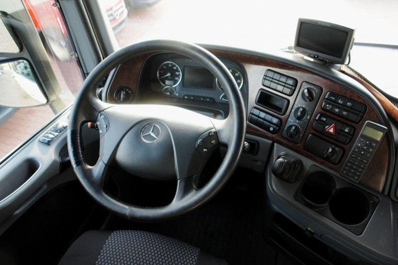 Mercedes-Benz Actros 1836L Teherautó alváz BDF Légkondicionáló, Emelőhátfal, Xenon EURO5