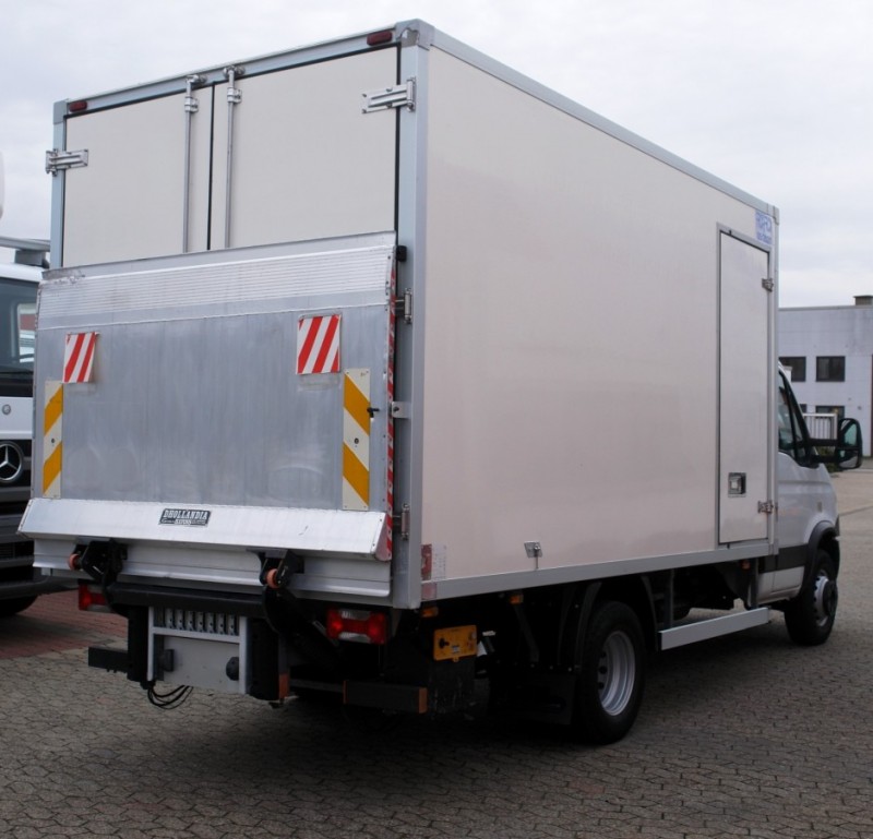 Iveco Daily 70C17  Kamioni hladnjače 4,10m Carrier Xarios 600 Multi-Temperatur 