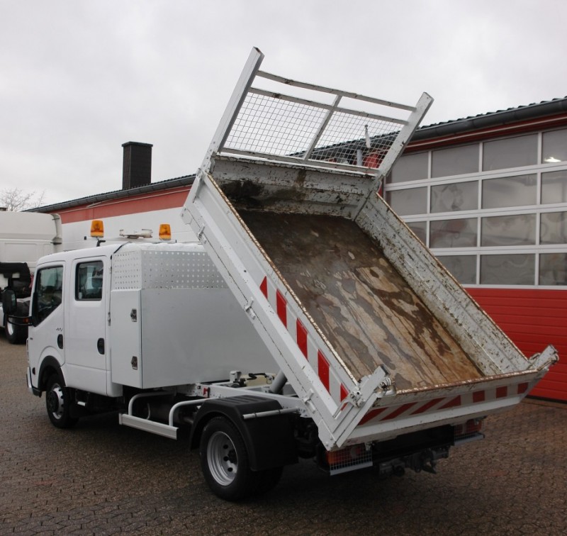 Renault Maxity 130.35 tipper double cab toolbox towbar payload 1000kg TÜV new!
