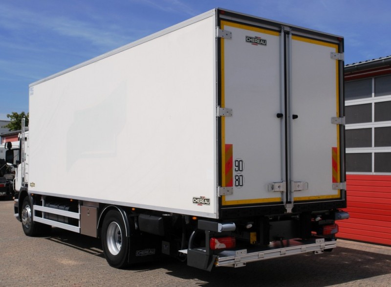 Scania P280 Camion frigorific 7,60m Cârlige pentru carne Retarder Climatizor Lift hidraulic EURO5