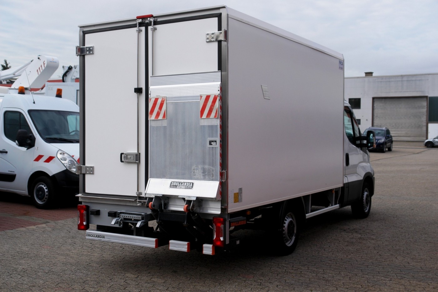 Iveco Daily 35S13 furgone frigo 3,65m Thermoking V300MAX Sponda idraulica EURO5