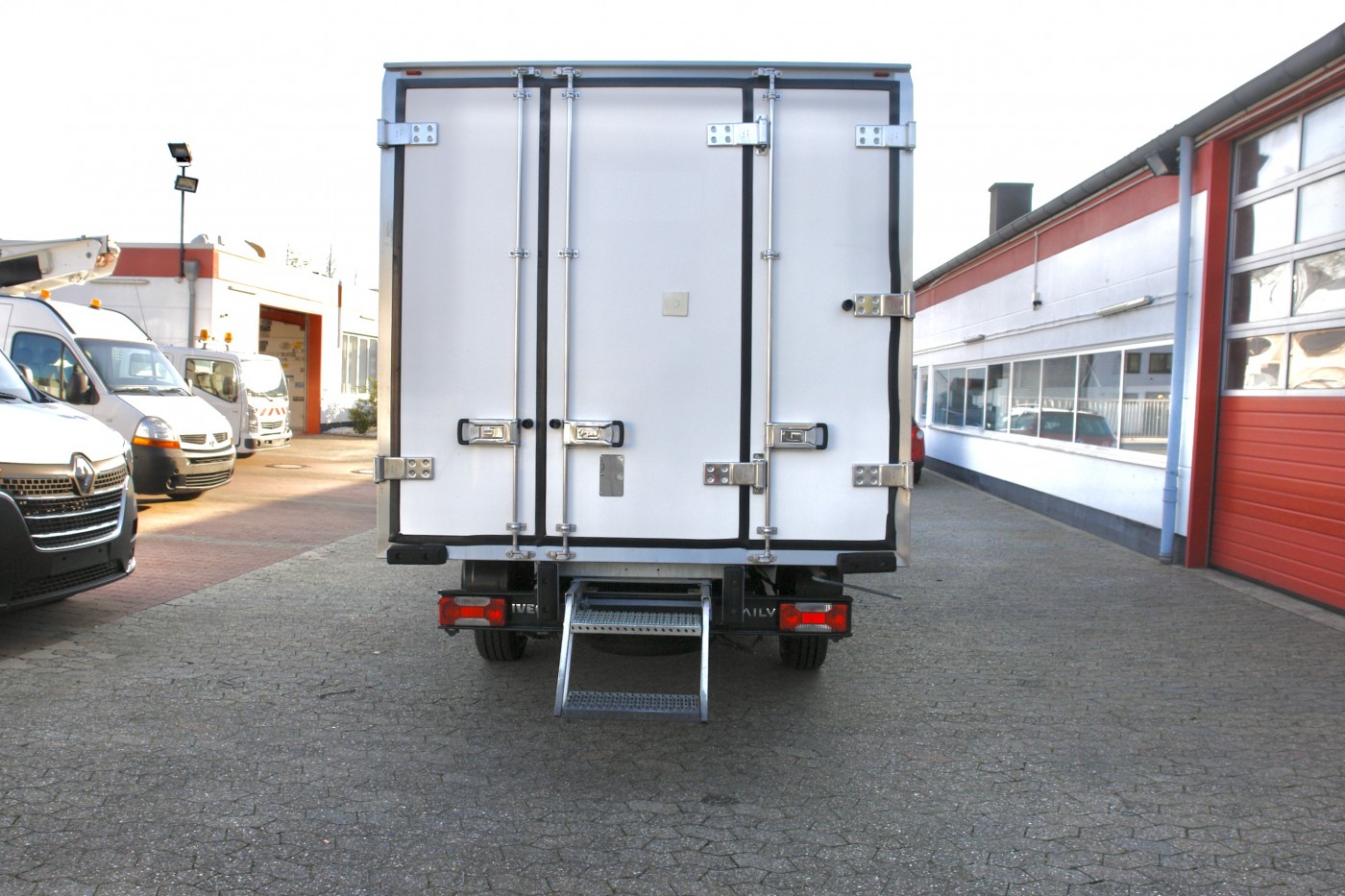 Iveco Daily 35S13 hűtős teherautó Carrier Xarios 600 EURO 5 