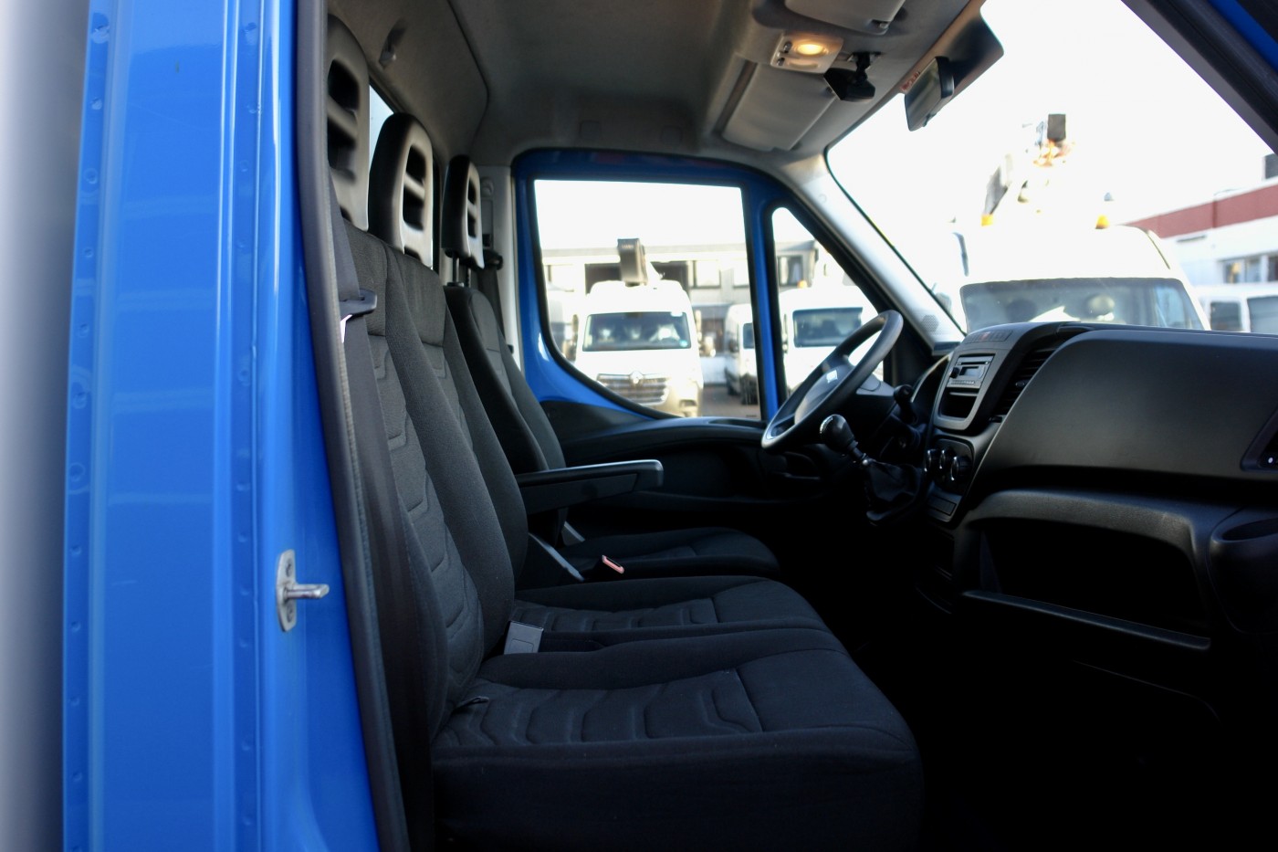 Iveco Daily 35S13 autocarro frigorifero Carrier Xarios 600 EURO 5 