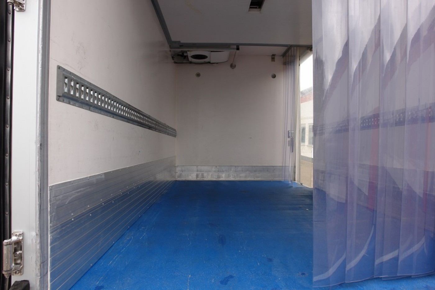 Iveco Daily 70C17 fridge box Carrier Supra 750 multiple temperatures Silent +22°C  -32°C Airco EURO5