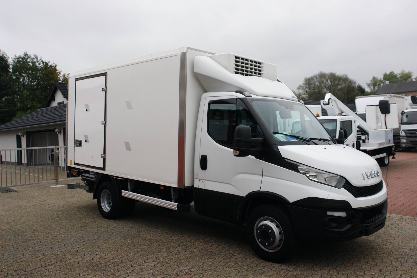 Iveco Daily 70C17 hűtős teherautó Thermo King V-600MAX emelőhátfal EURO 5