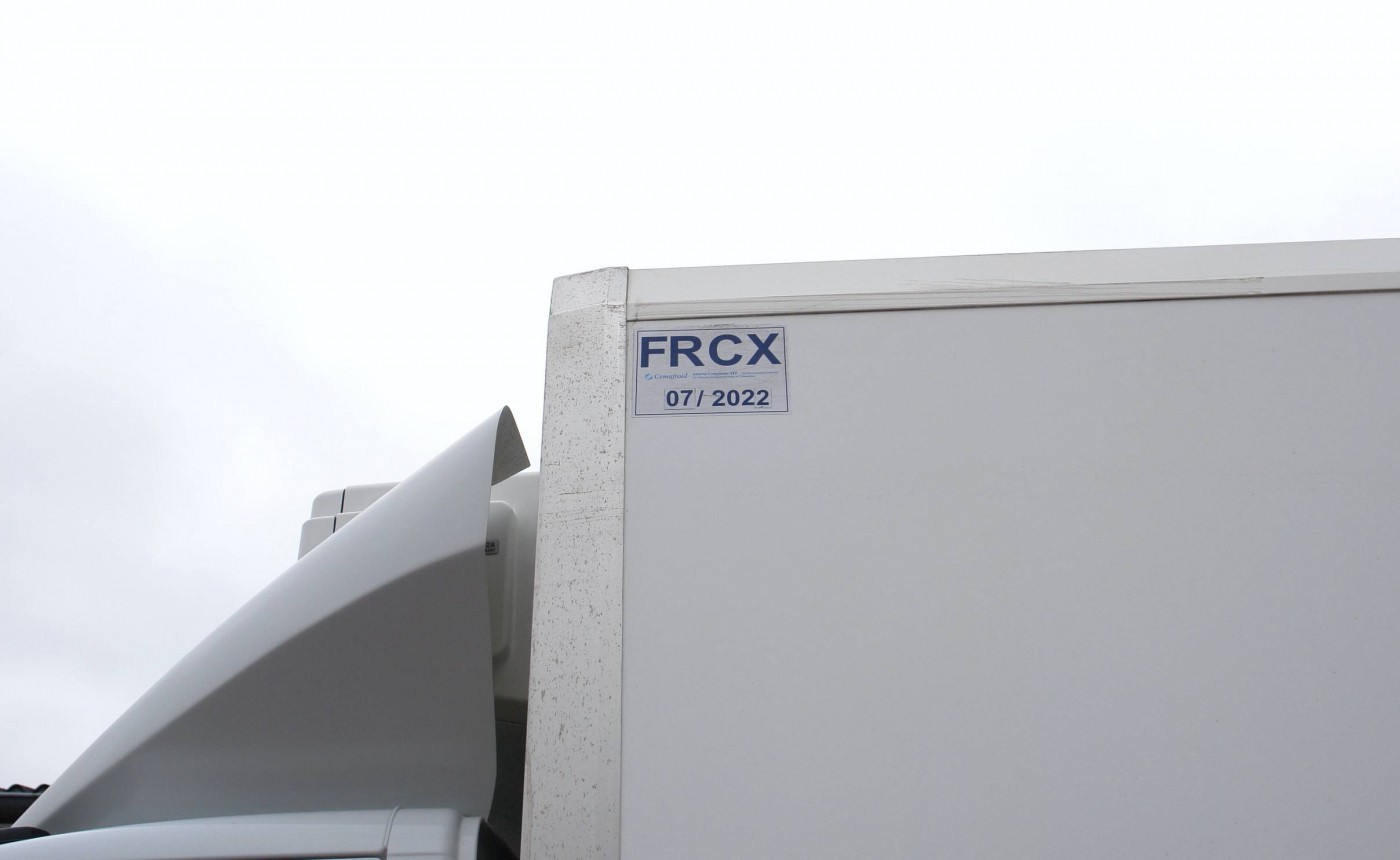 Iveco Daily 70C17 fridge box -32°C Thermo King V-600MAX tail lift Dhollandia