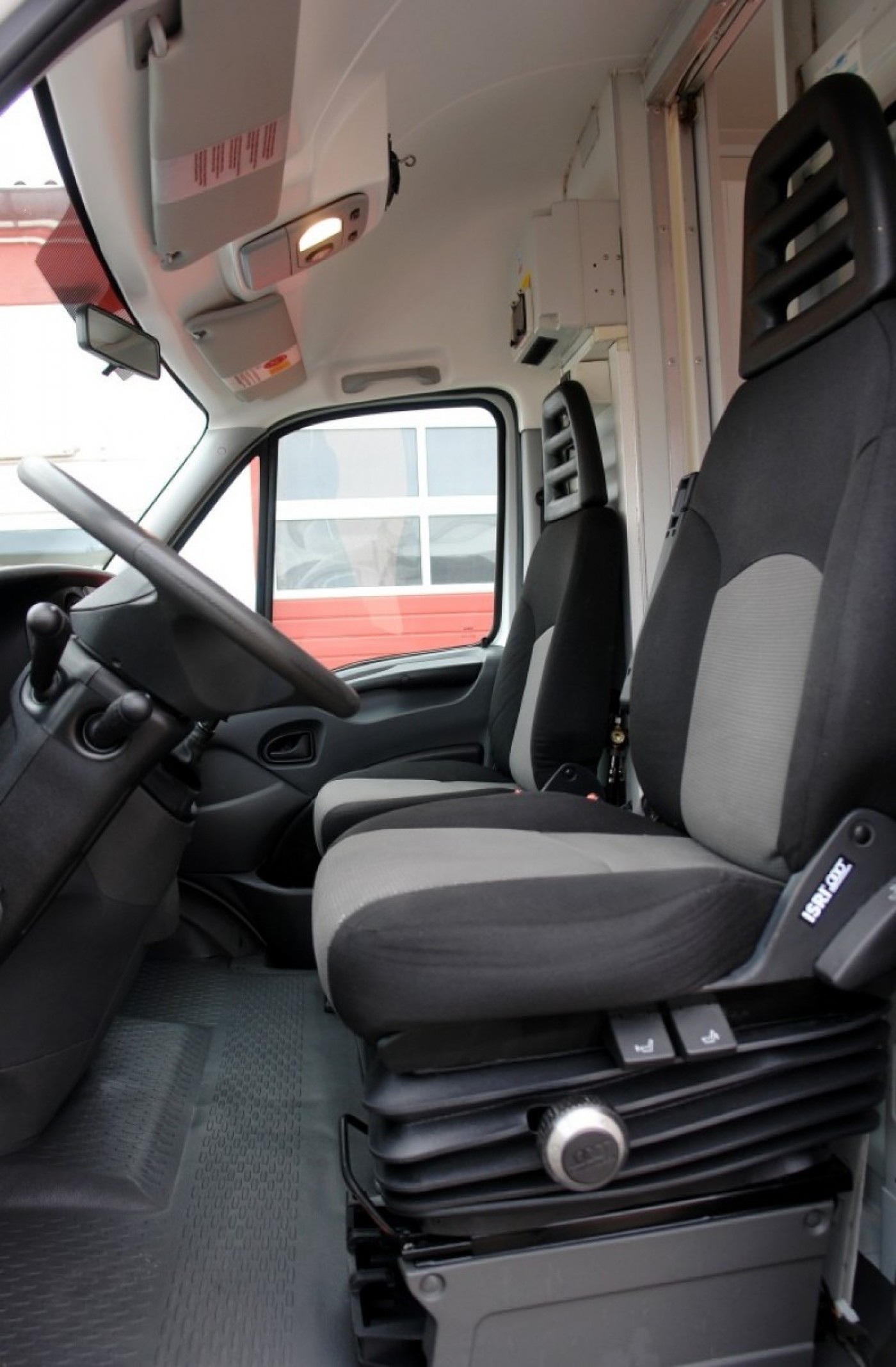 Iveco Iveco Daily 50C15 Тонар (Киоск / ларек на колесах) с морозильными камерами / автомобиль для продажи / длинна 5м / TÜV!