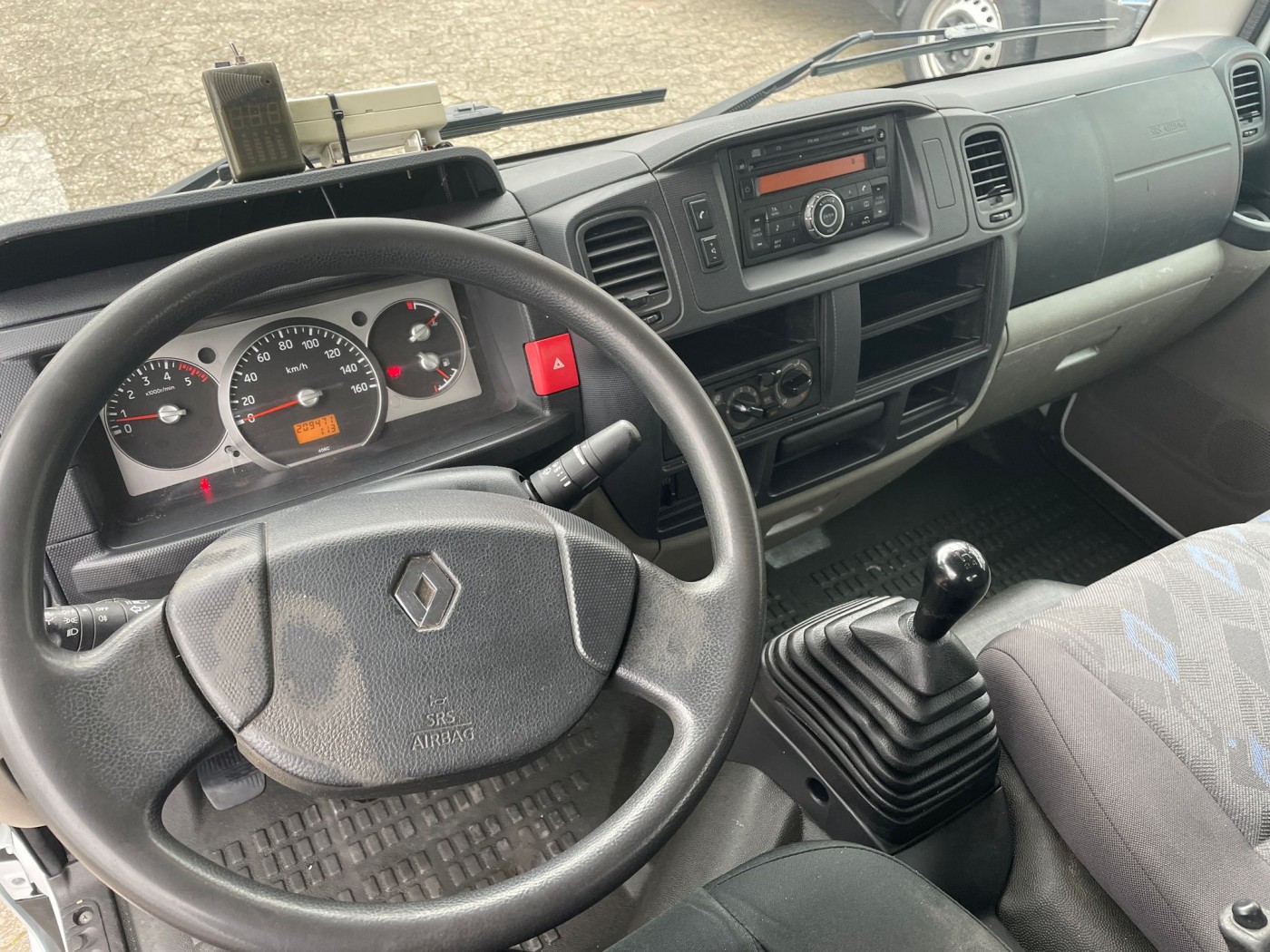 Renault Maxity kosaras autó emelőkosár Comilev EN 100TVL