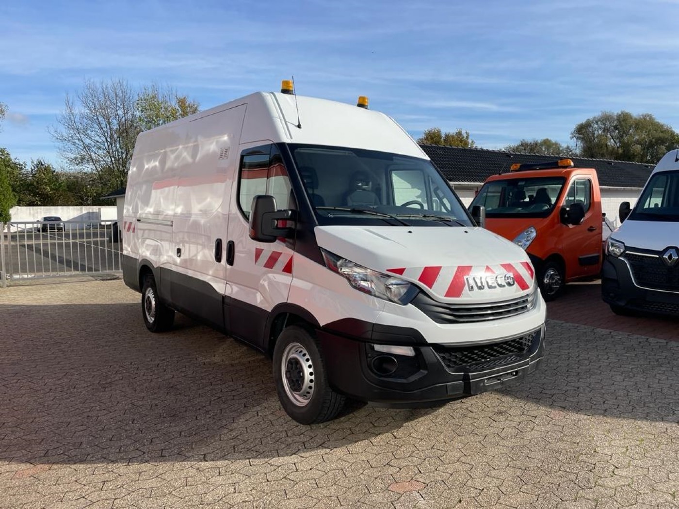 Iveco Daily 35S14 Taller móvil