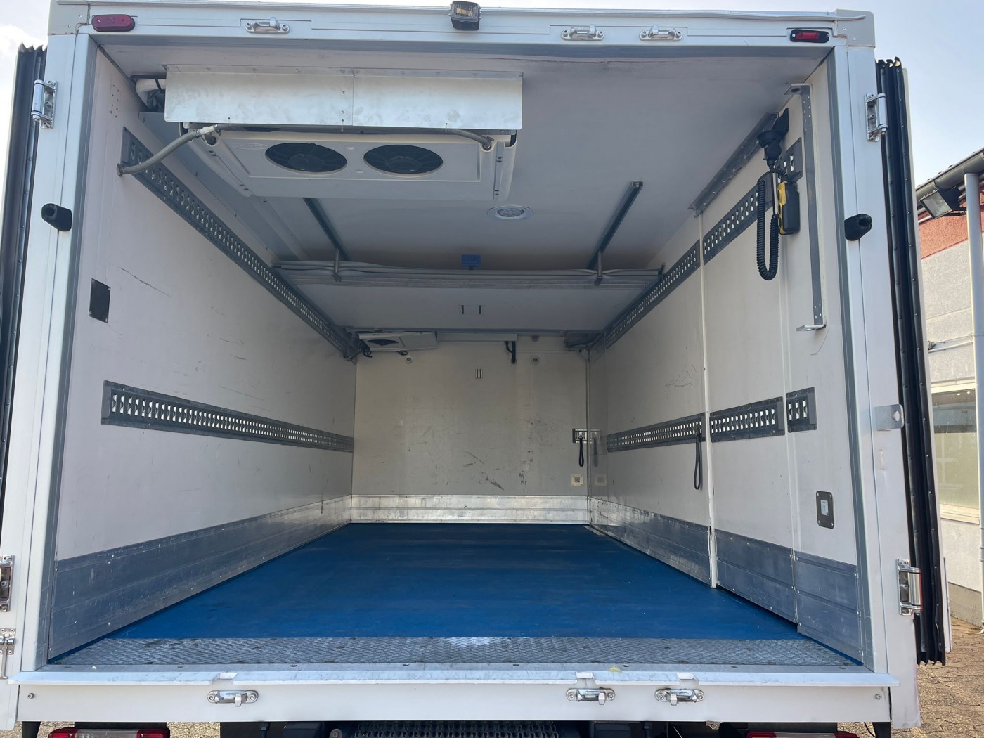 Iveco Daily 70C17 Camion frigo Carrier Pulsor 600 Multi-Temperatur