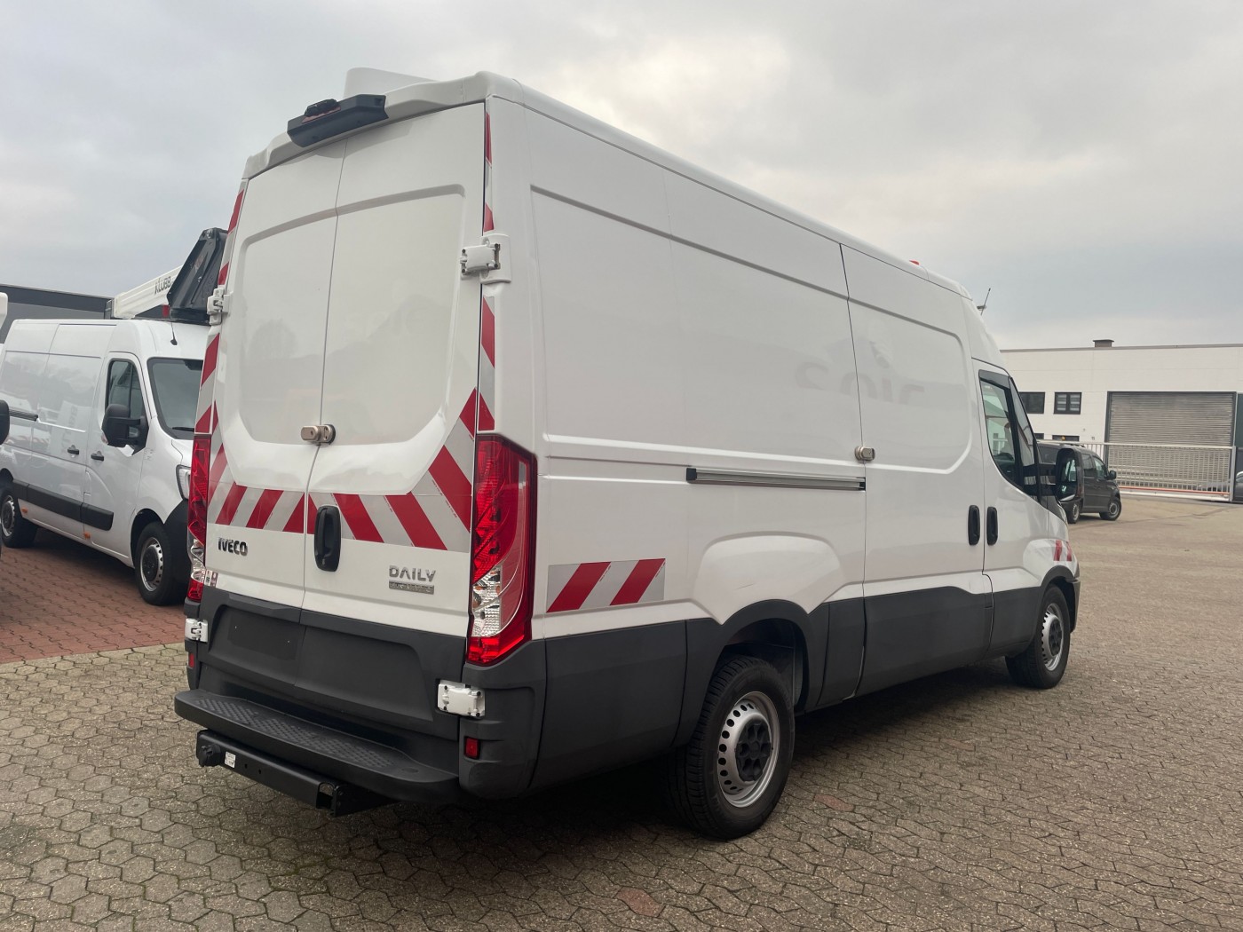Iveco Daily 35S14 Officina mobile per furgoni