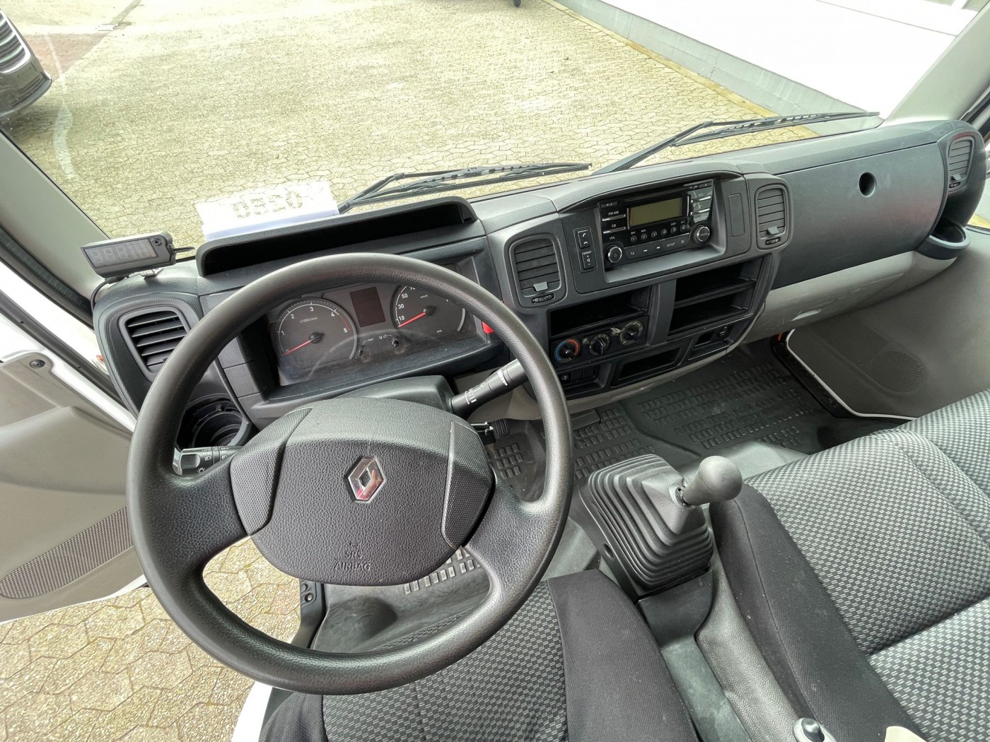 Renault Maxity 140.35 Kipper 3 Sitze 1415kg Nutzlast!