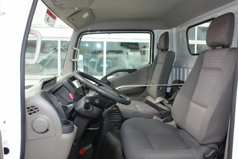 Nissan Cabstar 35.11 vehículo plataforma ET-26-LEXS 10m 112 Horas Motogodzin Aire acondicionado