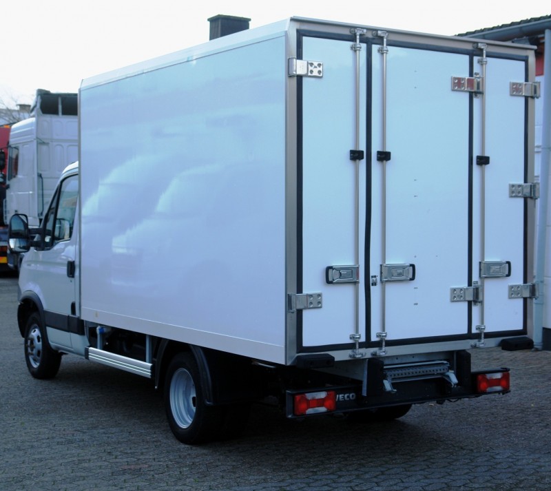 Iveco Daily 35C13 samochód dostawczy chłodnia, Lamberet, Carrier Xarios 300 Klimatyzacja, EURO5