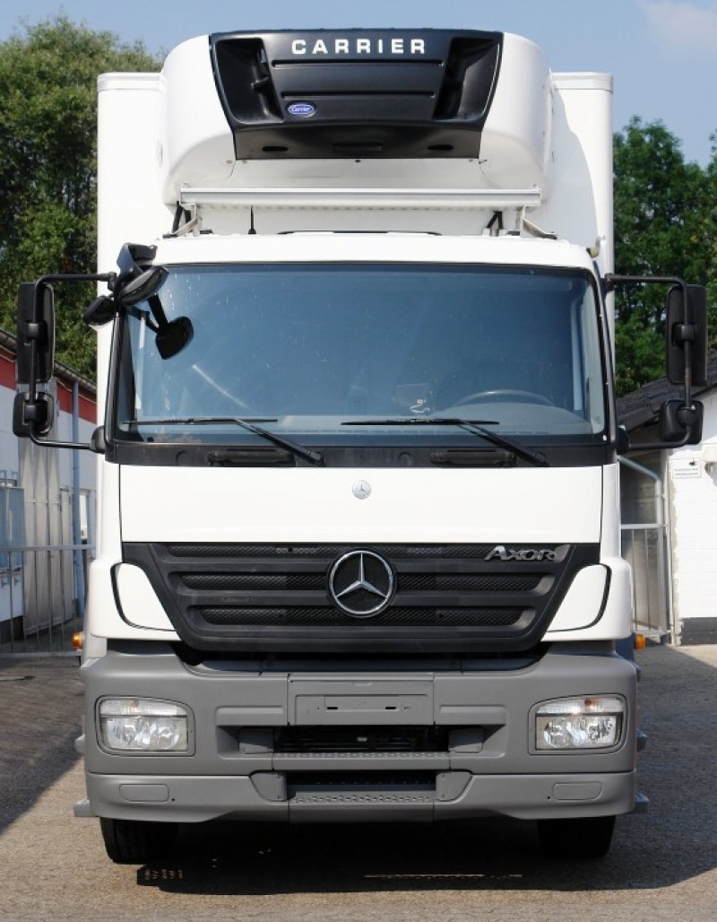 Mercedes-Benz Axor 1829 NL kamion hladnjača 9,70m Carrier Supra 950Mt ručni mjenjač, klima uređaj, Hidraulična rampa