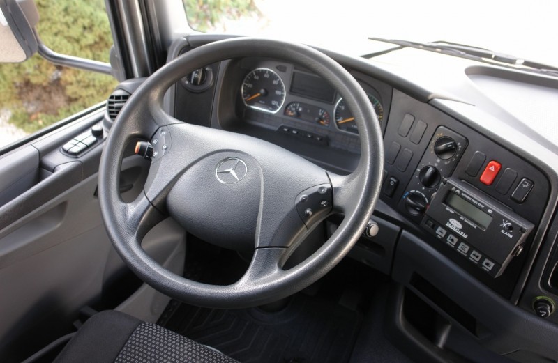 Mercedes-Benz Atego 1322 NL samochód ciężarowy chłodnia 6,70m Klimatyzacja Winda załadowcza EURO5