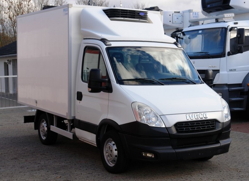 Iveco Daily 35S13 minibus hladnjača Carrier klima uređaj EURO5