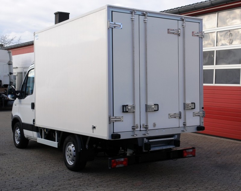 Iveco Daily 35S13 furgoneta frigorifica Carrier aire acondicionado EURO5