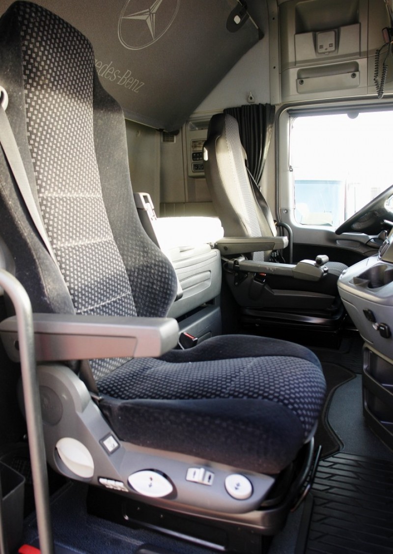 Mercedes-Benz Actros 1836L Ciężarówka podwozie BDF Klimatyzator postojowy Winda załadowcza Xenon EURO5