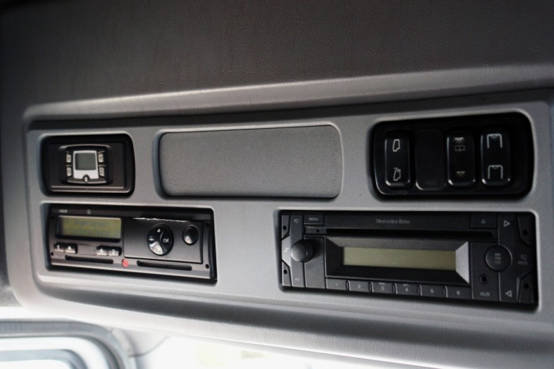 Mercedes-Benz  Axor 2533L caisse mobile châssis BDF clim  EURO5!