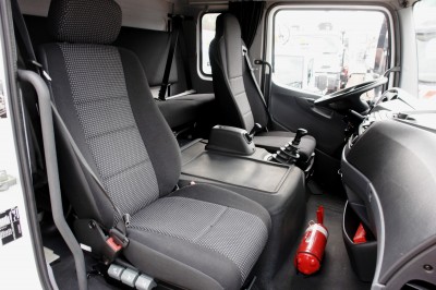 Mercedes-Benz Atego 818 RL kamion furgon 6,20m Ručni mjenjač, ​​zračni ovjes, kabina Bigspace L, Hidraulična rampa 1500kg EURO5