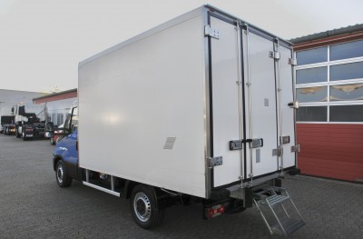 Iveco Daily 35S13 camion frigider Carrier Xarios 600 
