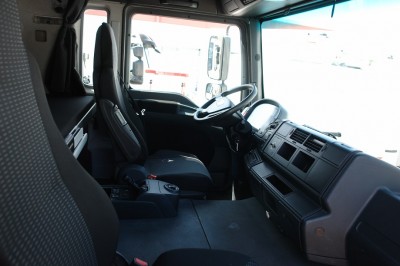 MAN TGM 18.340 box sleeping cab air suspension liftgate Dhollandia 2000 kg EURO 5 TÜV new!