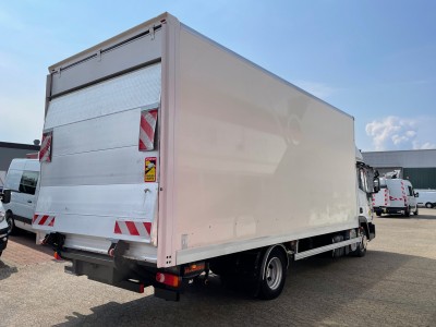 Iveco ML75E18 Camion furgon suspensie de aer, cabină , Lift hidraulic 1000kg EURO5