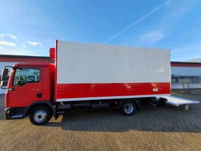 MAN MAN 8.180 refrigerated box for flower transport Euro5 climate