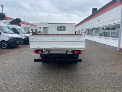 Renault Maxity tipper double cab 1100 kg Payload!