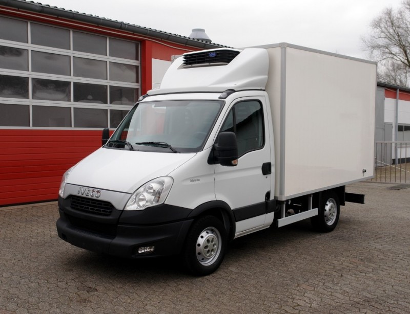 Iveco Daily 35S13 furgone frigo, Carrier Xarios 200, Condizionatore, Capacità di carico 1030kg, EURO5