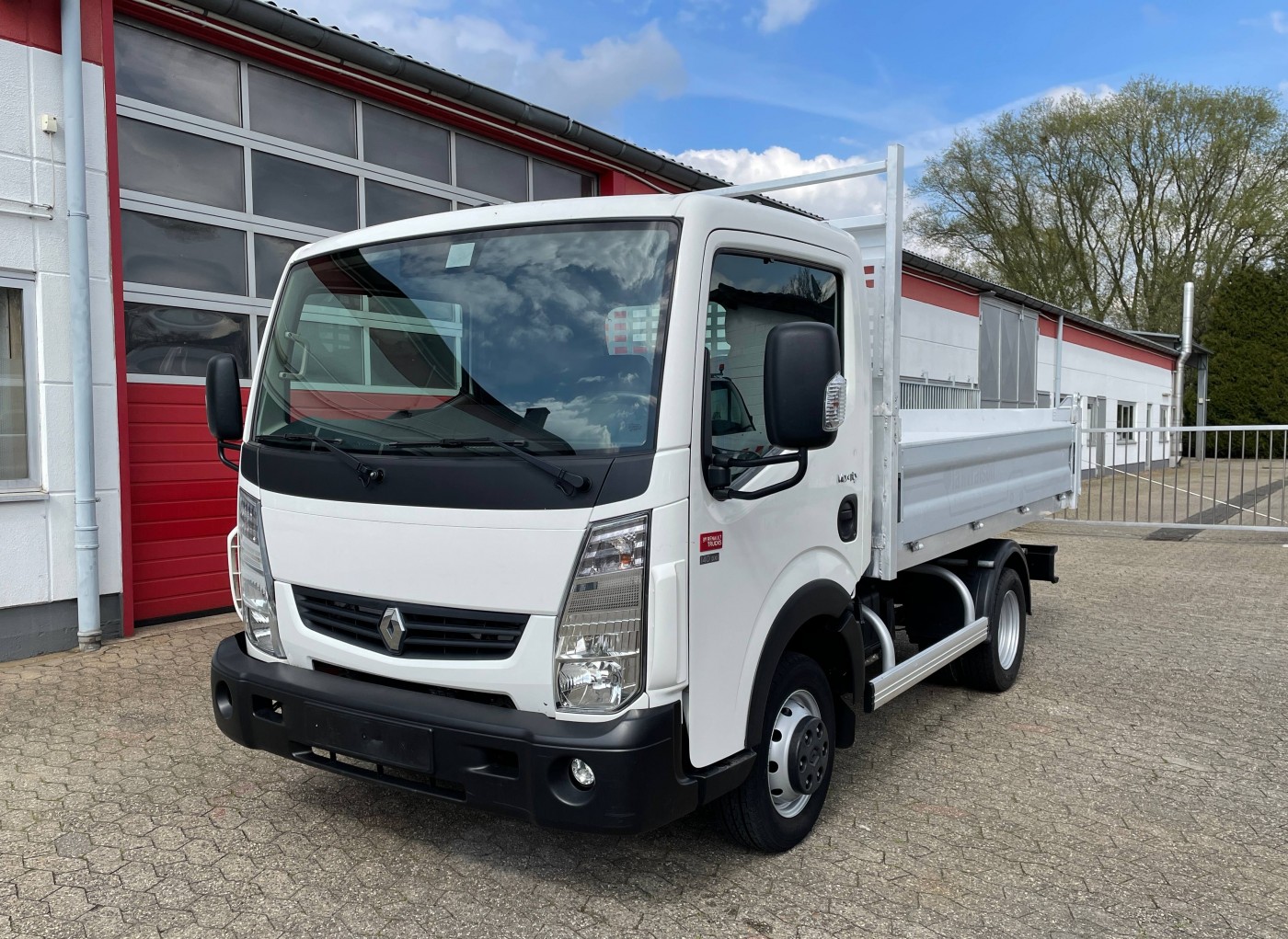 Renault - Kipper 3 Sitze 1400 kg Nutzlast!