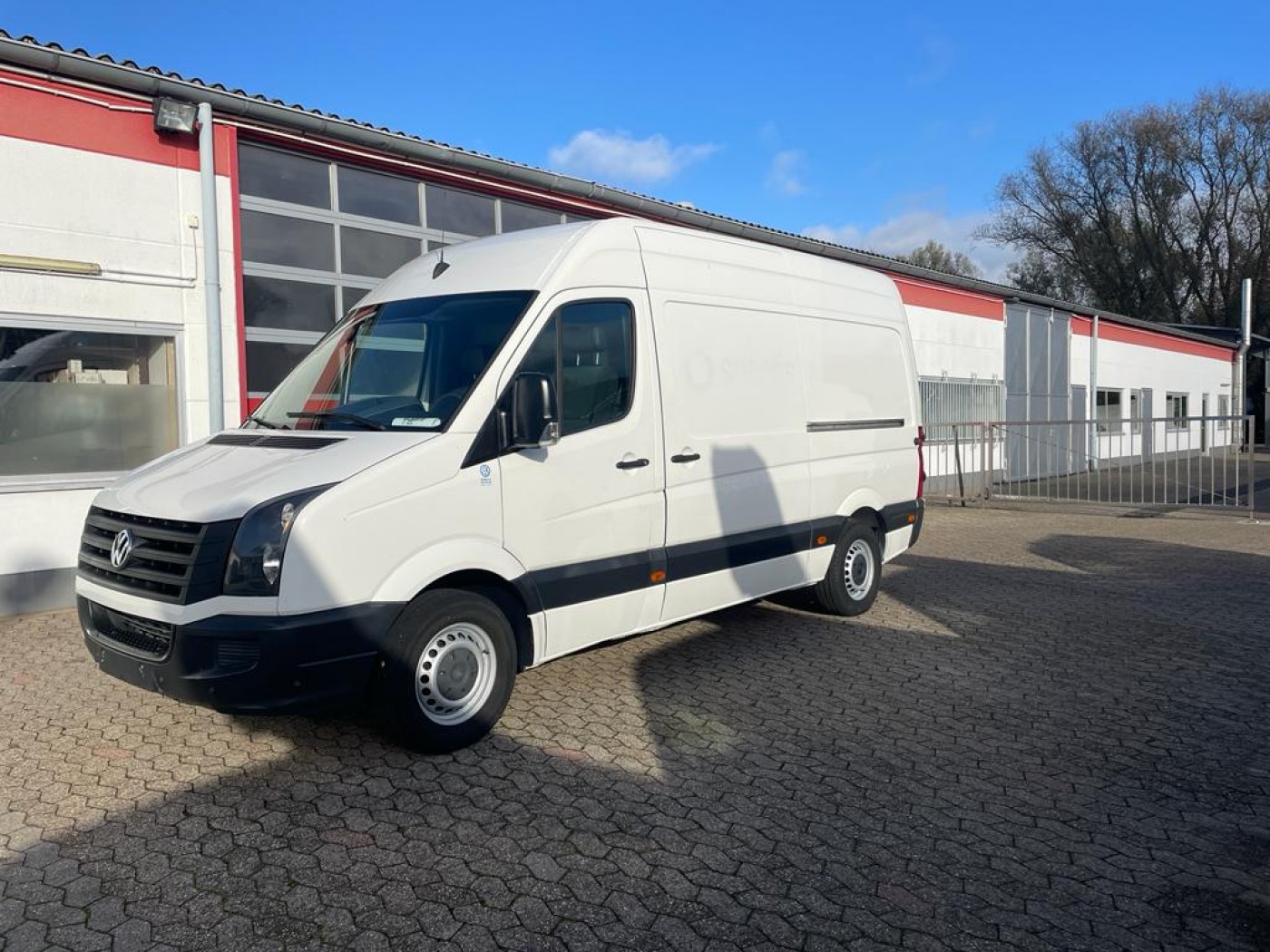 - Crafter mit Graco Reactor 2 E-30 Elite PU-Schaum Anlage