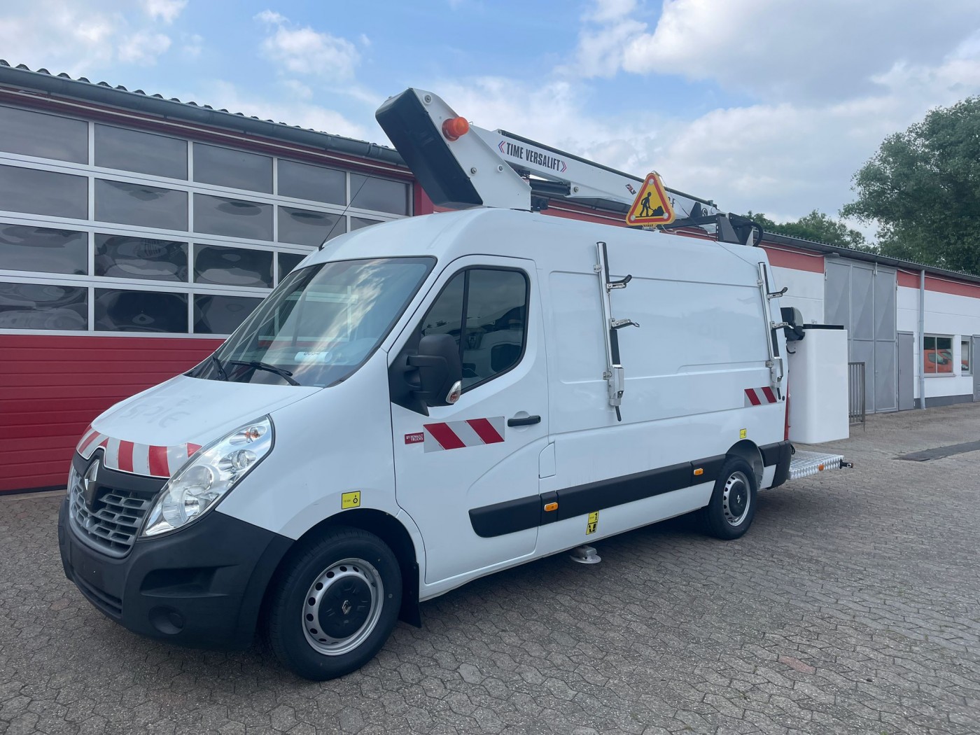 - Hubarbeitsbühne Time Versalift ETL-38-140F Korb 230kg