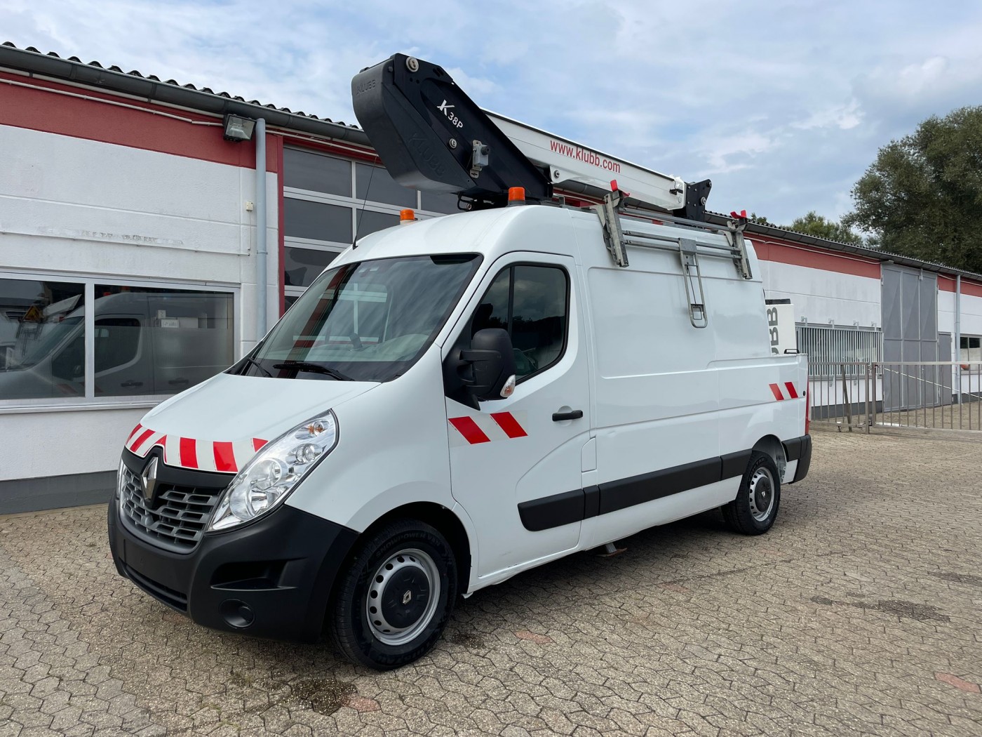 -  Hubarbeitsbühne Steiger KLUBB K 38P Korb 200kg EURO 6