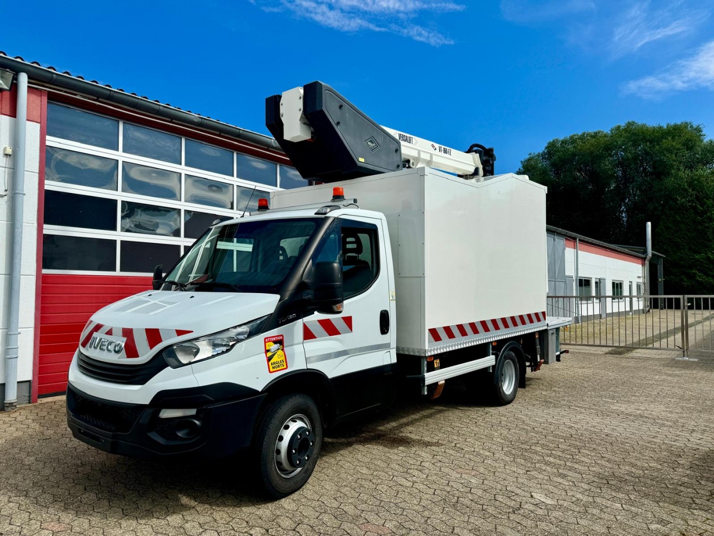 -  Hubarbeitsbühne Steiger Time VERSALIFT VT-160-FZ