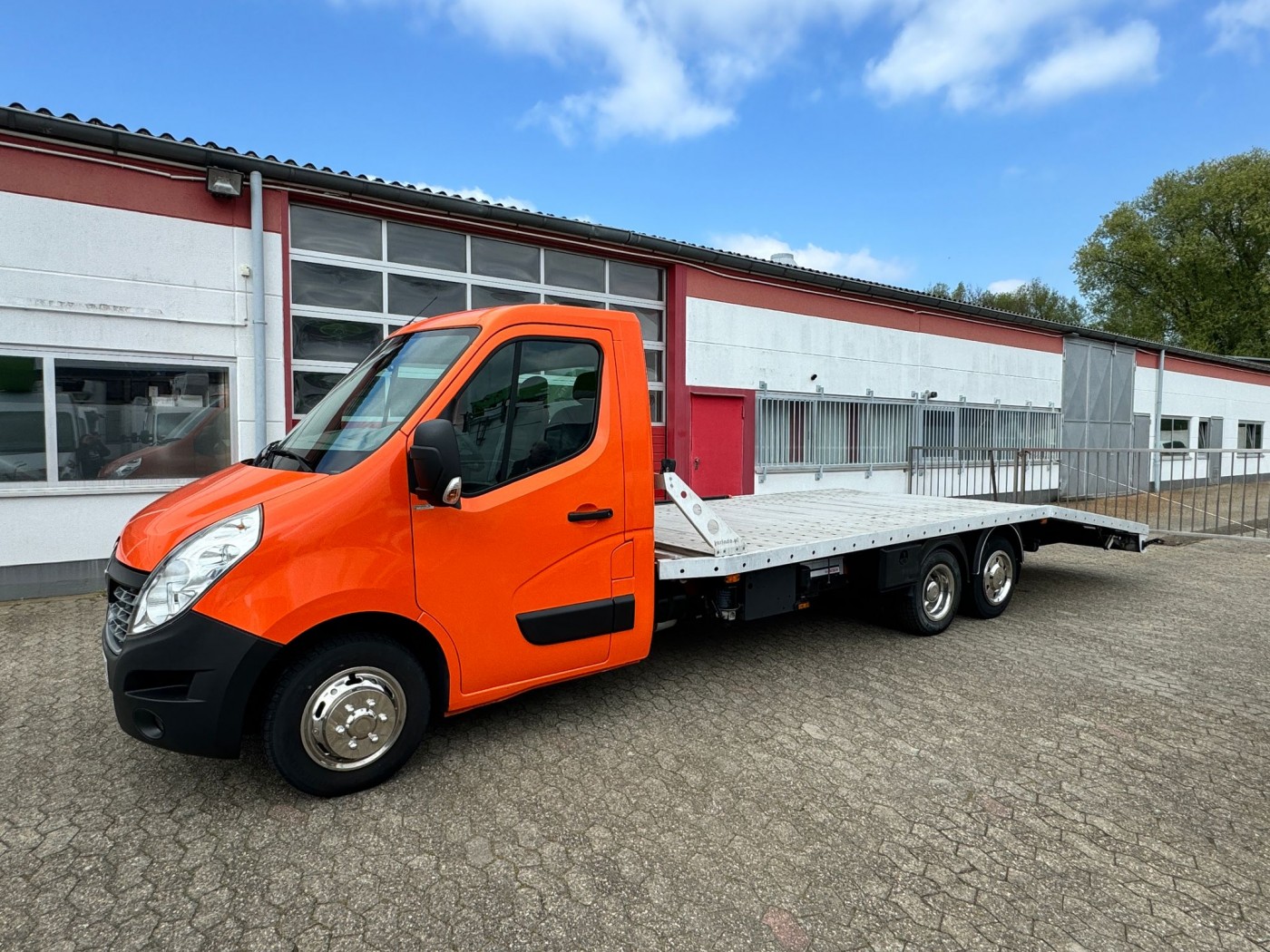 - Autotransporter