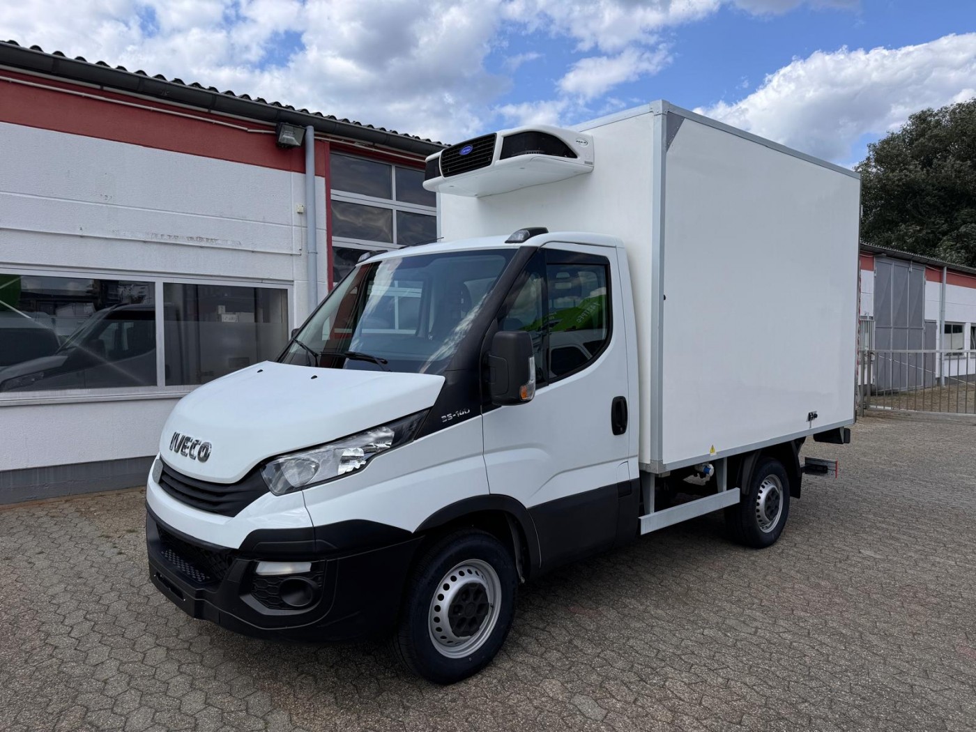- Tiefkühlkoffer Carrier Pulsor 350 LBW EURO 6